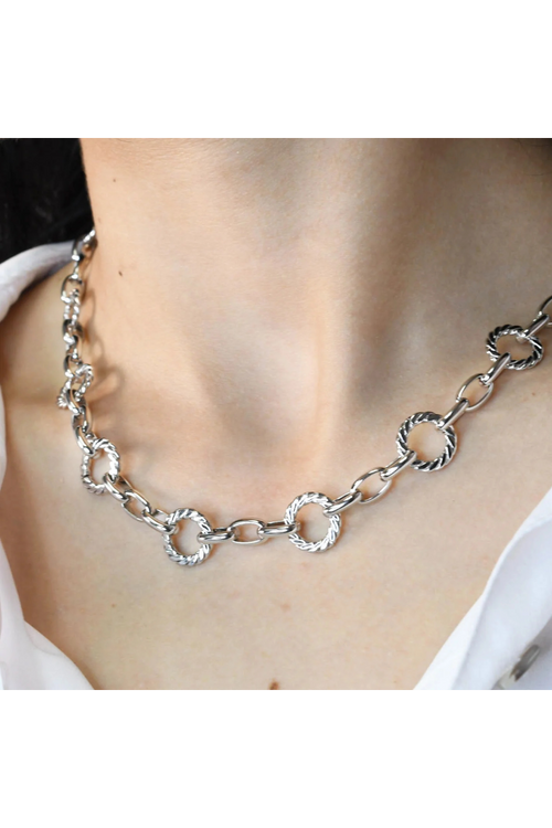 SILVER CIRCLE CHAIN LINK NECKLACE